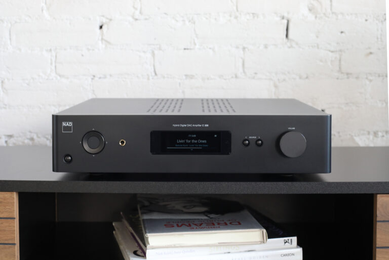 NAD C389 Front view