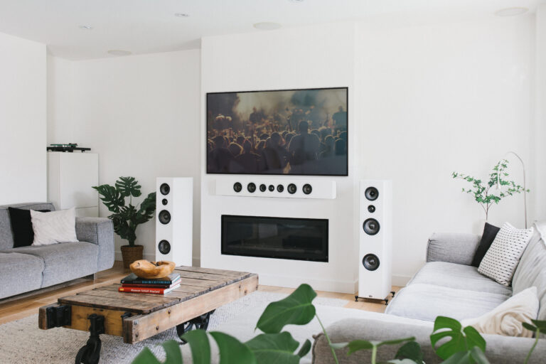 PSB Imagine T65 White with PWM3 and Turntable Angled