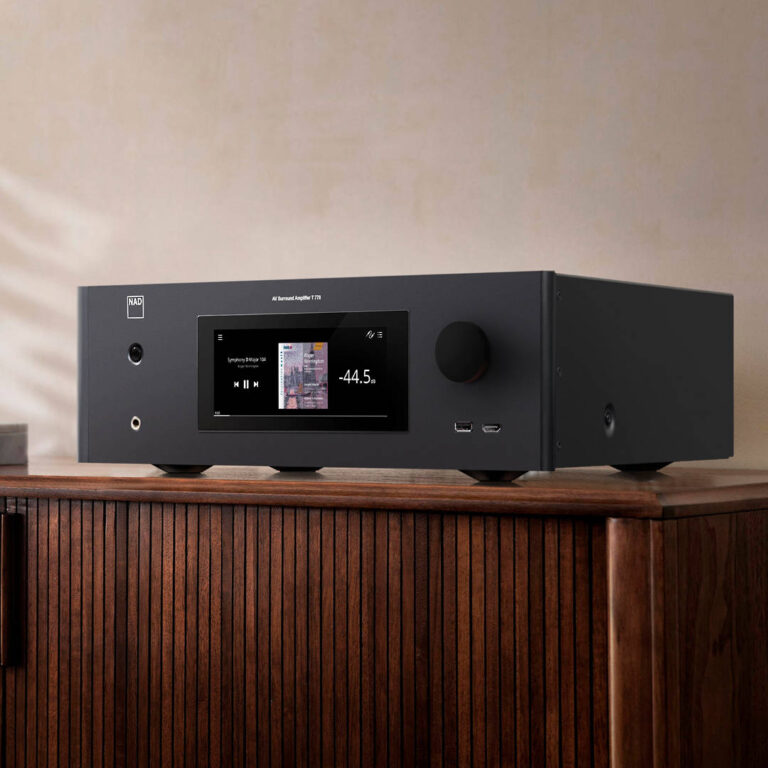 NAD T778