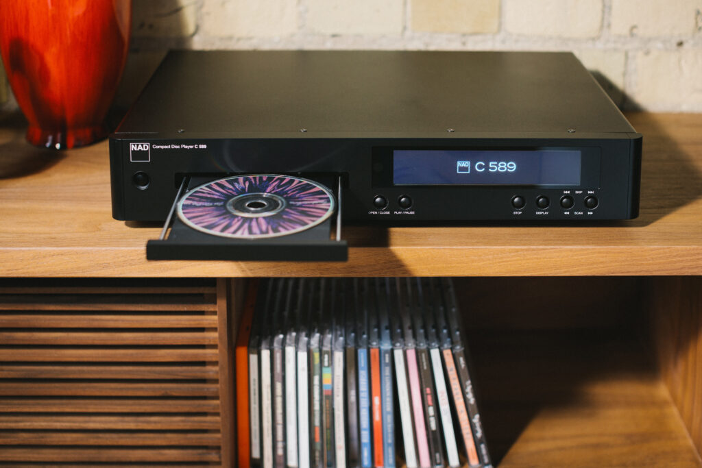 NAD C 589